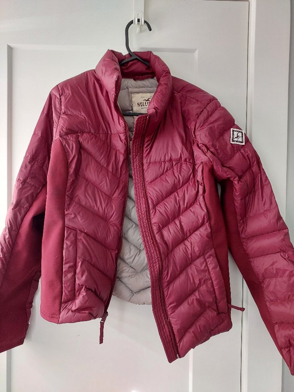 Hollister Lightweight Down Puffer Jacket Size M